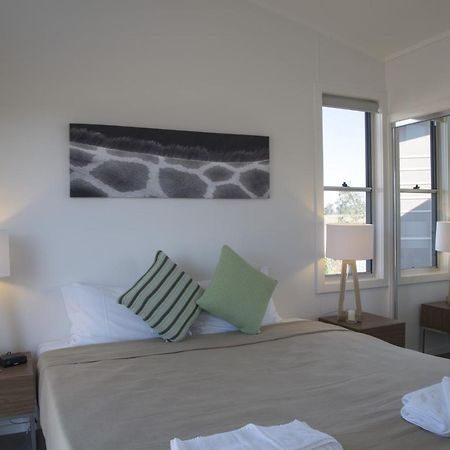 Savannah Cabins, Taronga Western Plains Zoo ดับโบ ภายนอก รูปภาพ